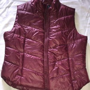 Women’s Maroon XL Aeropostale Vest